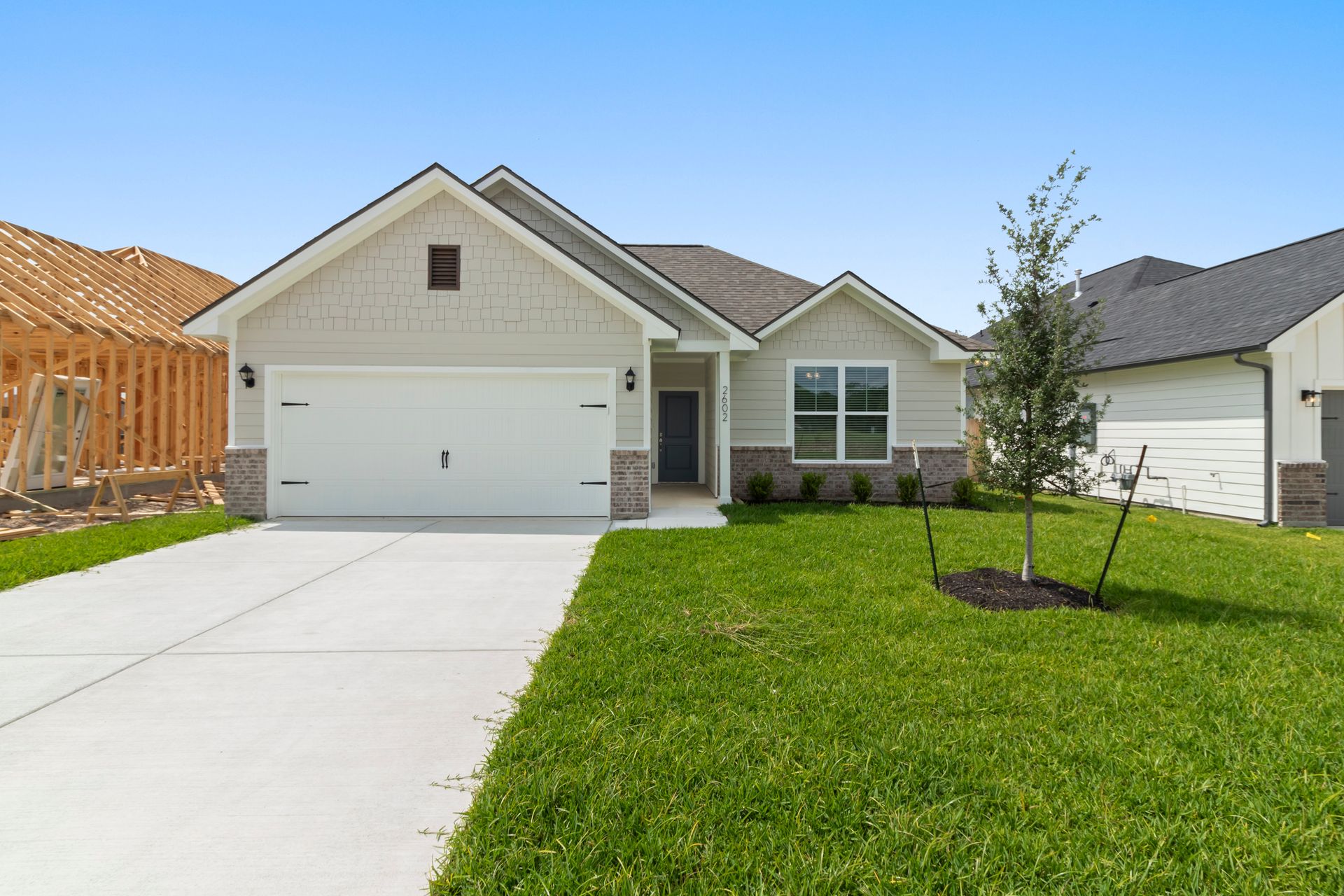 2602 Falcon Ridge Dr